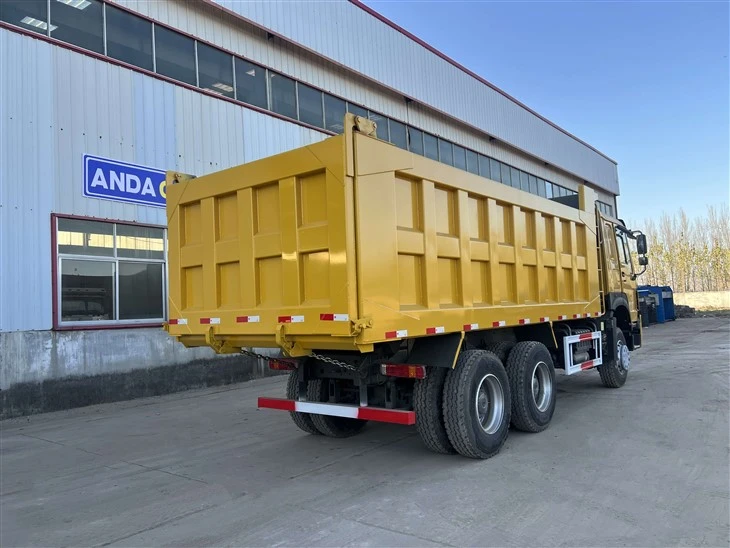 China Sinotruk 6X4 375hp Dump Truck 